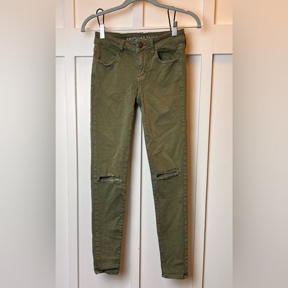 American Eagle Jeans Women size 0 Jegging Skinny Green Distressed Super Stretch - Picture 1 of 10